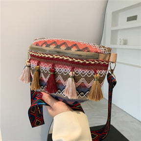 Bolsa Tranversal e Cintura Boho com Franjas